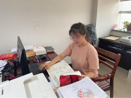 包含当电报员遇见口吐芬芳的人的词条