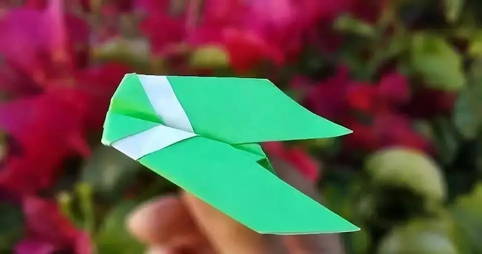 播放纸飞机做法-纸飞机怎么做视频