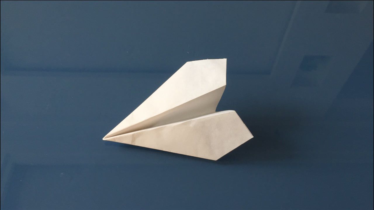 纸飞机的视频教程-纸飞机视频教程正方形纸