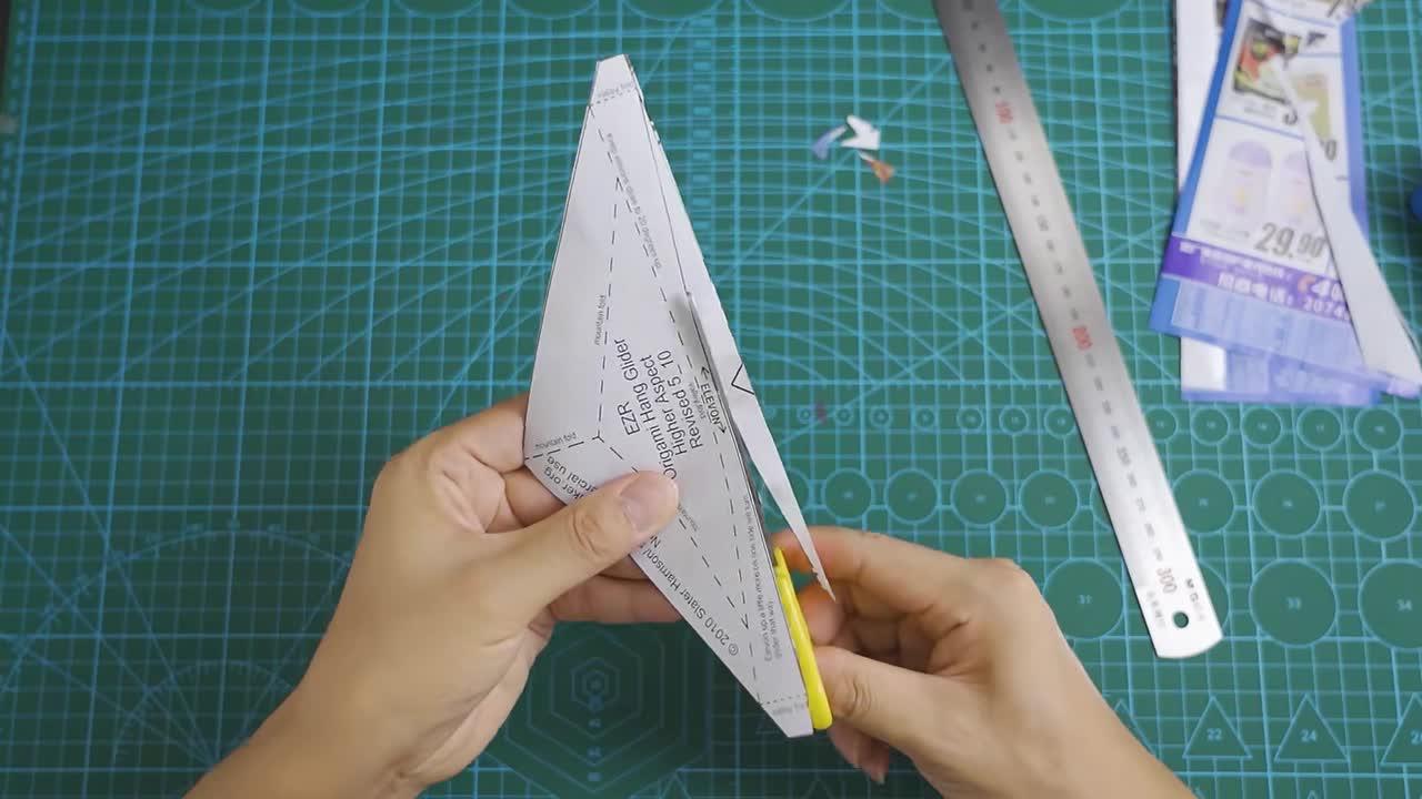 纸飞机怎么弄中文包教程-纸飞机怎么弄中文包教程视频