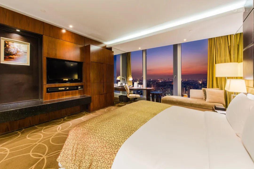能与外国人聊天的app南京香格里拉大酒店总机的简单介绍