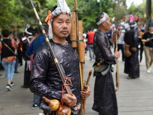 中国唯一合法持枪的少数民族_中国唯一合法持枪的少数民族有哪些