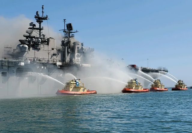 中美军舰南海激烈交火_南海局势最新消息南海开火了